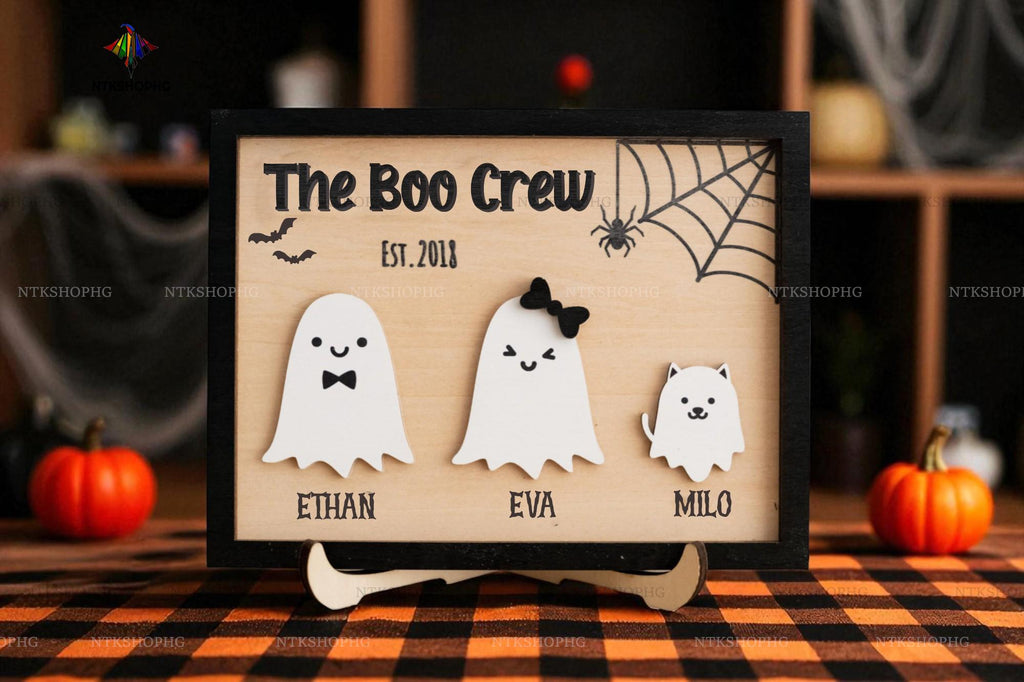 Personalized Wooden Halloween Table Decor for Festive Autumn, Custom Ghost Family Sign Halloween Gift for Mom, Grandma, Pet Lover